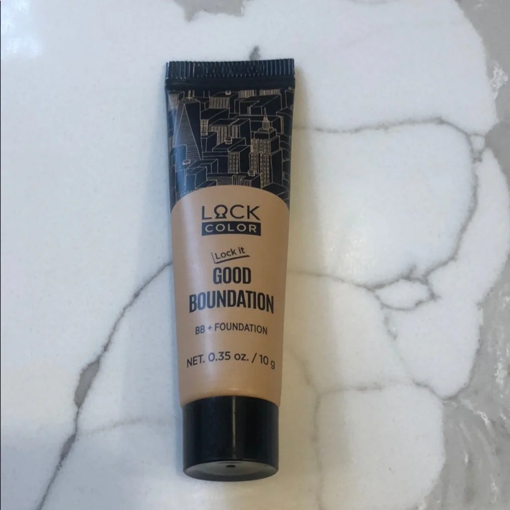🌸5/$25🌸 Lock Color good foundation bb in medium buff